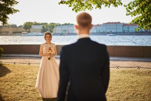 Свадебная фотосессия набережная закат